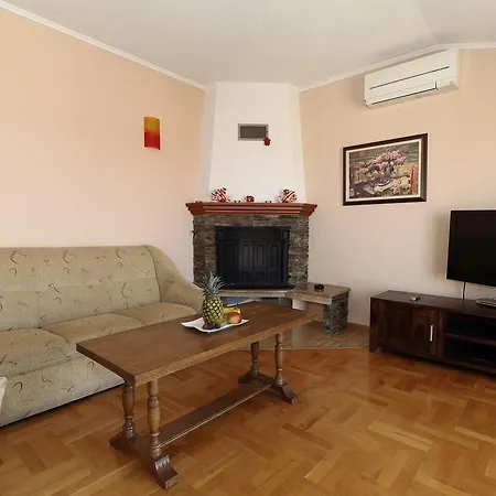 Apartment Dundic *